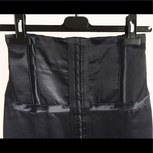 McQ by ALEXANDER McQUEEN High-Waist Corset Pencil Skirt - Picture 6 of 14